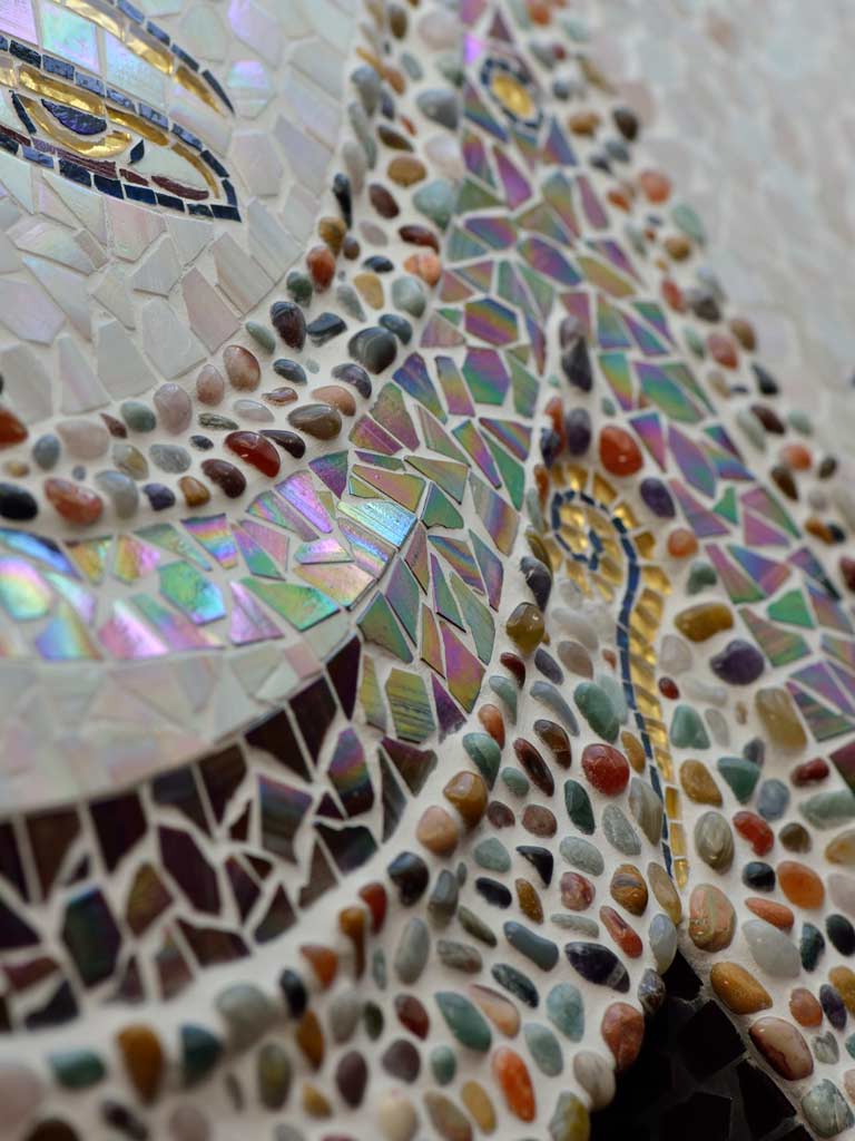 Mosaikkunst: Harmonische Formen in Mosaik